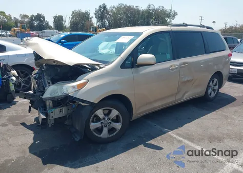 2011 Toyota Sienna Le V6 из США, поврежденный, VIN 5TDKK3DC6BS153801